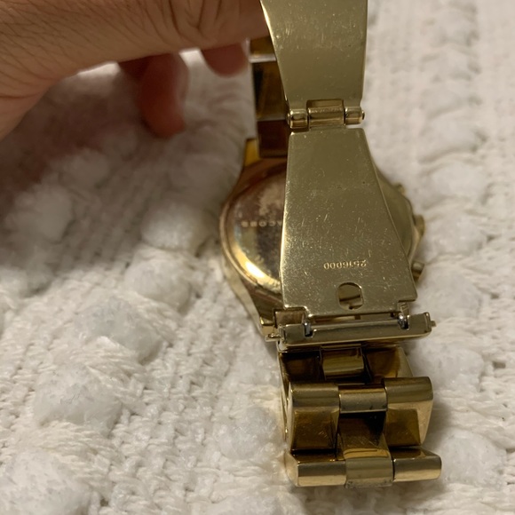 Marc Jacobs Gold Watch - Picture 8 of 8
